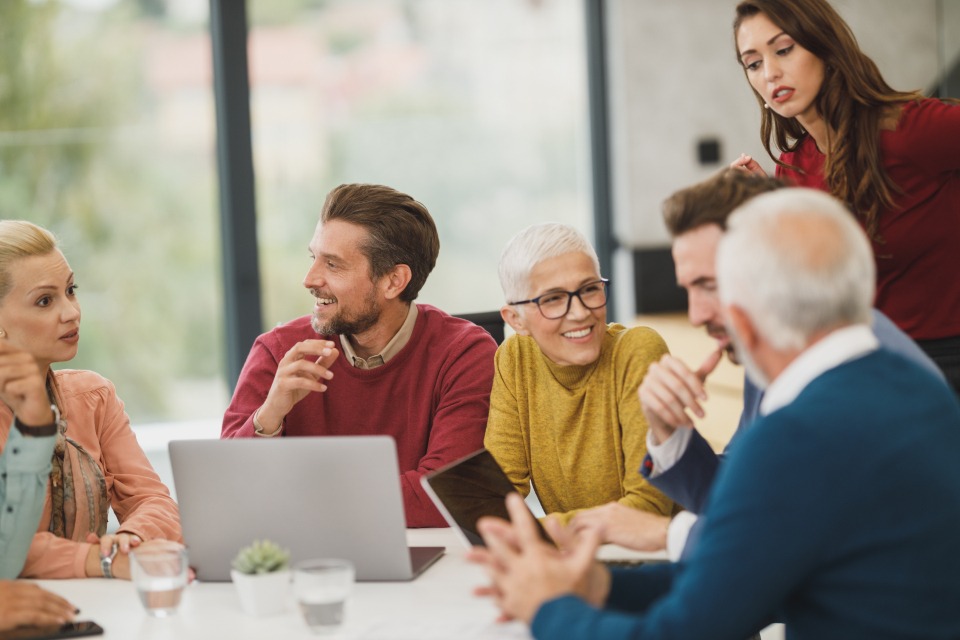 People in meeting, planning the idea