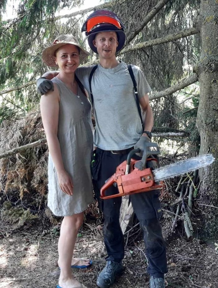 Happy couple, working in forrest